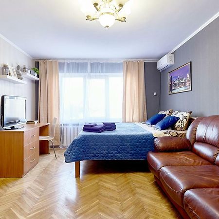 L3-82 Main Street- Modern New Three 3 Separate 3Bedrooms 100 M2 - Central Location, Metro Palace Of Sports - Gulliver Mall, Arena City Kiev Ngoại thất bức ảnh