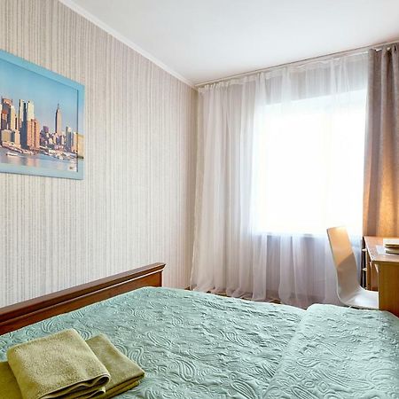 L3-82 Main Street- Modern New Three 3 Separate 3Bedrooms 100 M2 - Central Location, Metro Palace Of Sports - Gulliver Mall, Arena City Kiev Ngoại thất bức ảnh