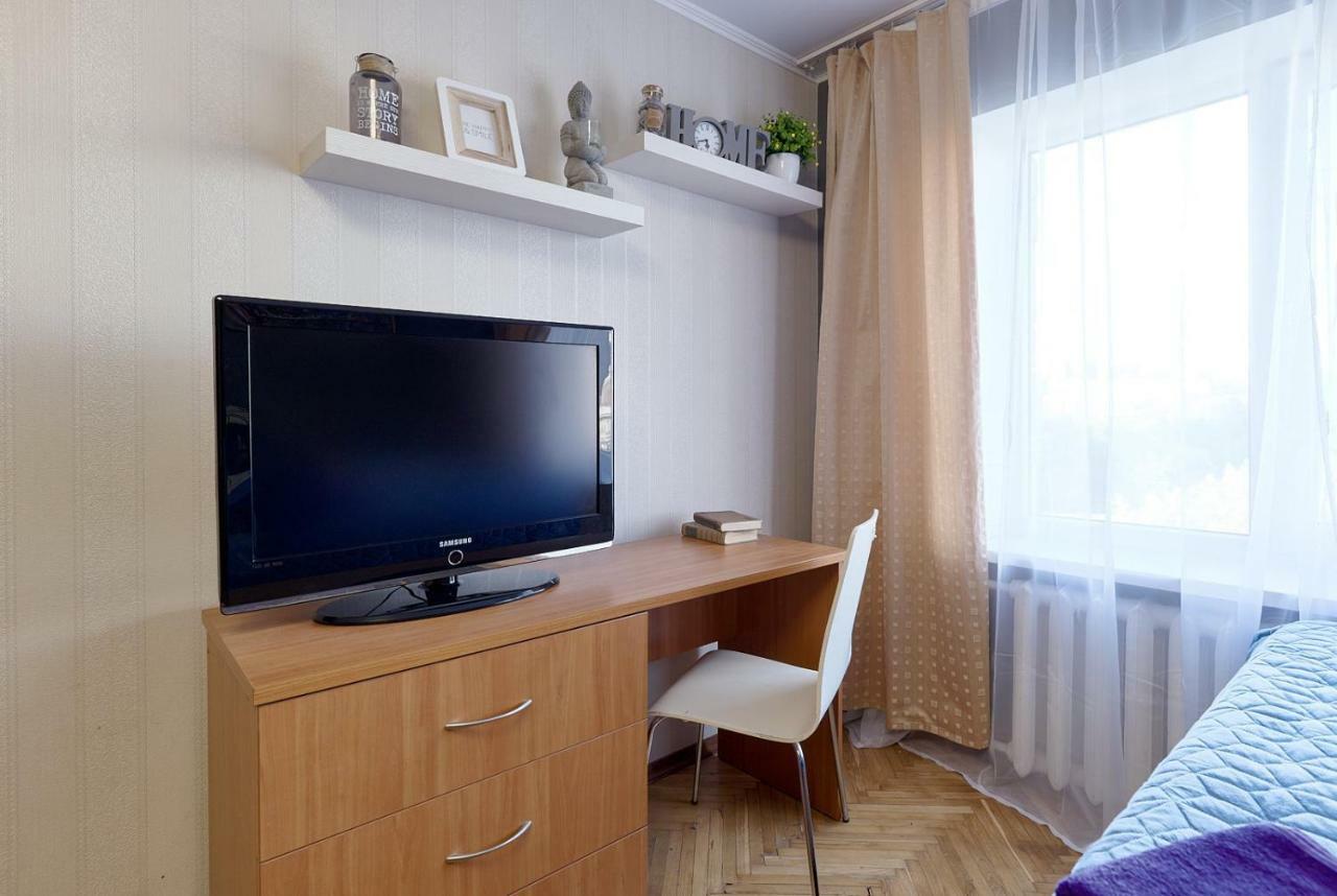 L3-82 Main Street- Modern New Three 3 Separate 3Bedrooms 100 M2 - Central Location, Metro Palace Of Sports - Gulliver Mall, Arena City Kiev Ngoại thất bức ảnh