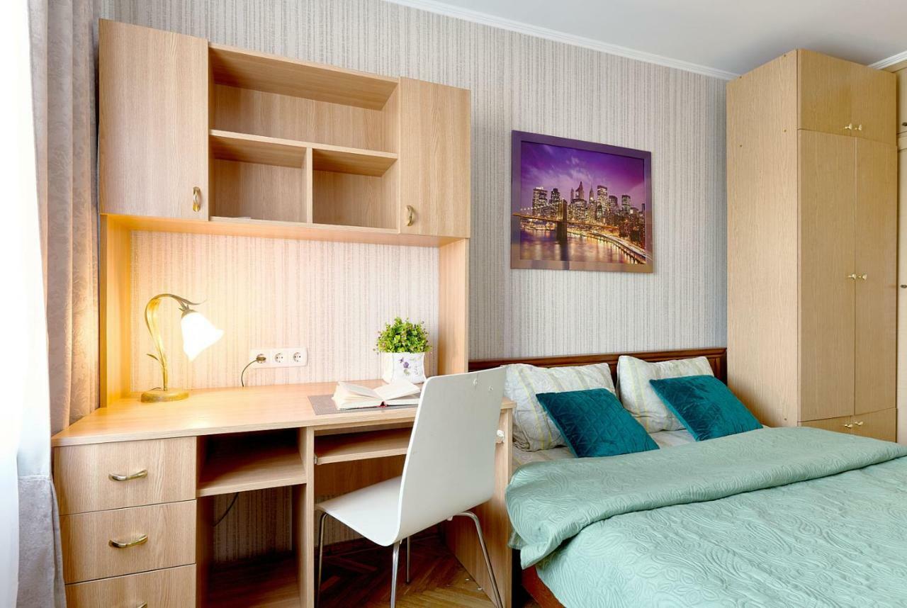 L3-82 Main Street- Modern New Three 3 Separate 3Bedrooms 100 M2 - Central Location, Metro Palace Of Sports - Gulliver Mall, Arena City Kiev Ngoại thất bức ảnh