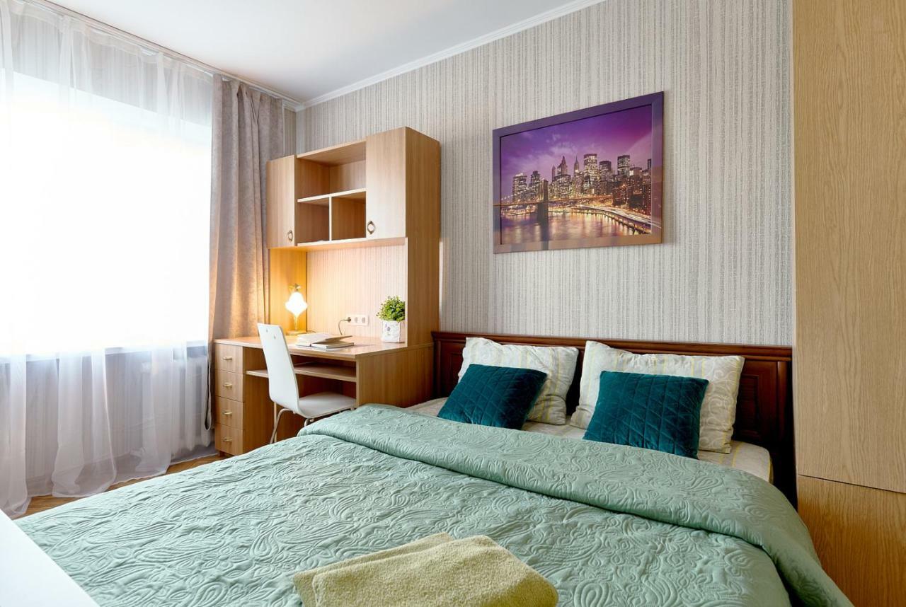 L3-82 Main Street- Modern New Three 3 Separate 3Bedrooms 100 M2 - Central Location, Metro Palace Of Sports - Gulliver Mall, Arena City Kiev Ngoại thất bức ảnh