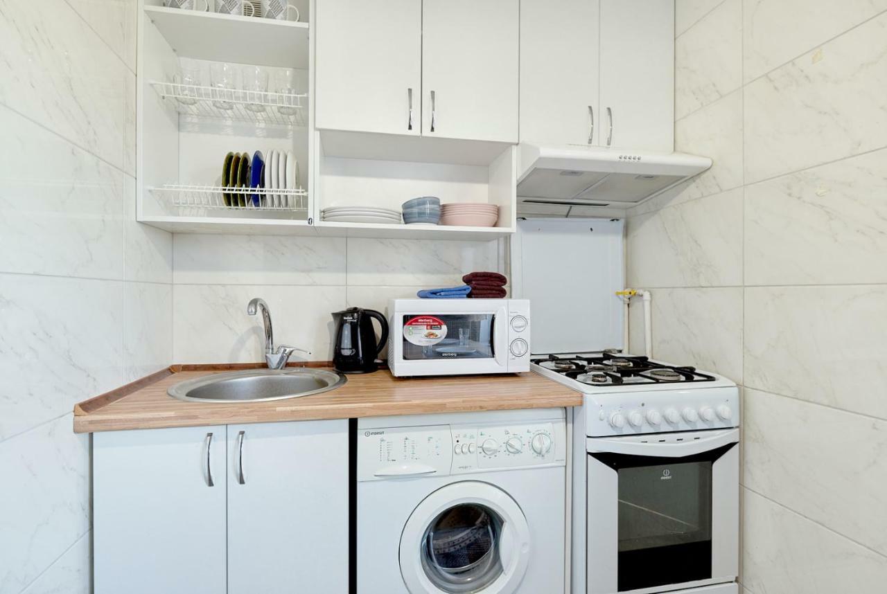 L3-82 Main Street- Modern New Three 3 Separate 3Bedrooms 100 M2 - Central Location, Metro Palace Of Sports - Gulliver Mall, Arena City Kiev Ngoại thất bức ảnh